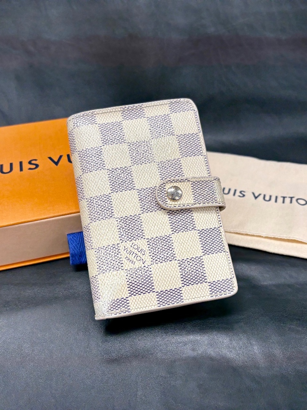Louis Vuitton Damier Azur Kiss Snap Lock Wallet